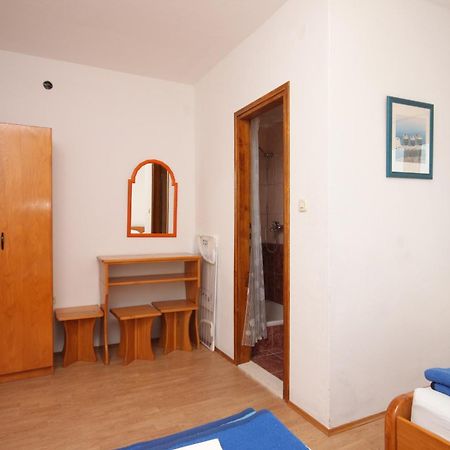 Apartments And Rooms With Parking Space Gradac, Makarska - 6819 Gradac  Pokoj fotografie