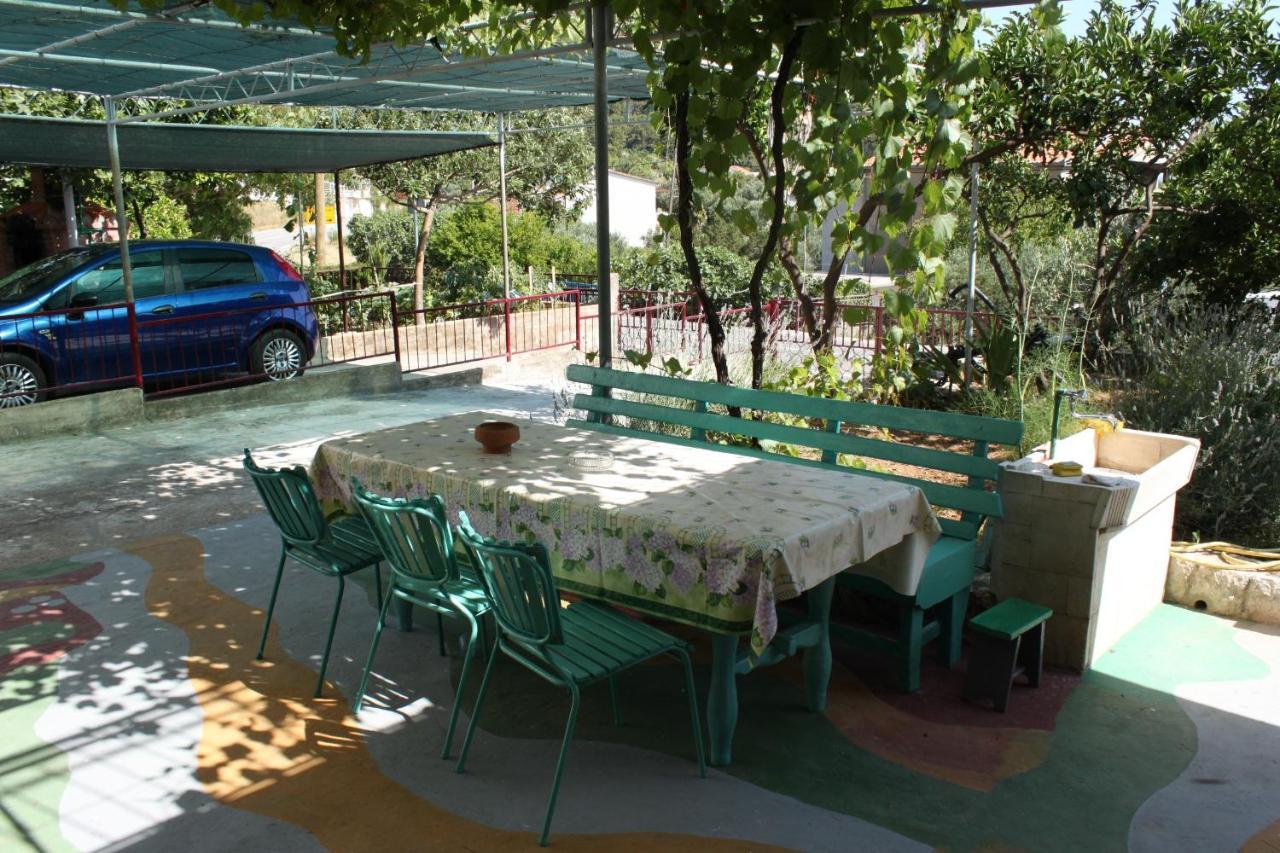 Apartments And Rooms With Parking Space Gradac, Makarska - 6819 Gradac  Exteriér fotografie