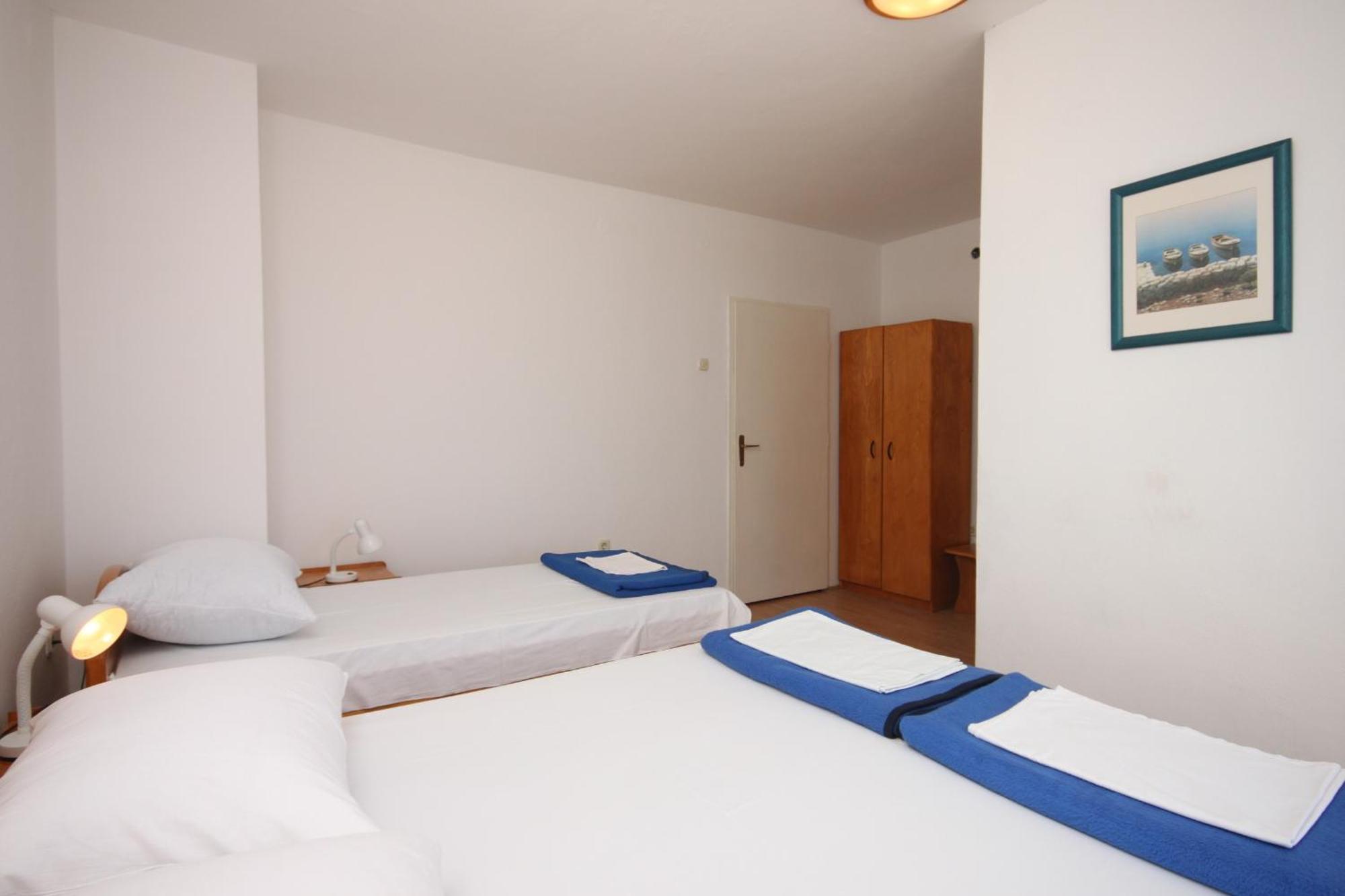 Apartments And Rooms With Parking Space Gradac, Makarska - 6819 Gradac  Pokoj fotografie